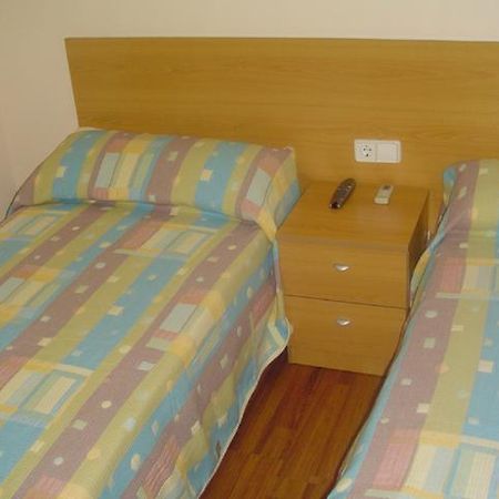 Hostal Vimar La Llosa Luaran gambar